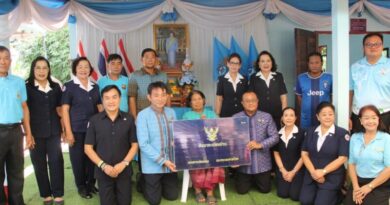 ร้อยเอ็ด – มอบบ้านผู้ยากไร้ เฉลิมพระเกียรติฯ สมเด็จพระนางเจ้าสิริกิติ์ พระบรมราชชนนีพันปีหลวง