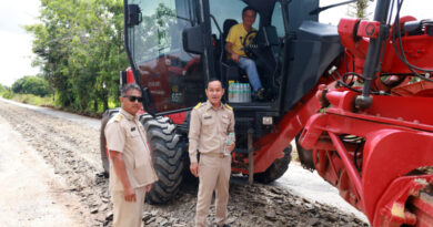 พิษณุโลก อบจ.พิษณุโลก ปรับปรุงซ่อมแซมถนน 2 สายทาง บรรเทาปัญหาความเดือดร้อนให้ประชาชนใน ต.ดอนทอง-ต.สมอแข อ.เมืองพิษณุโลก ใช้สัญจรสะดวกปลอดภัย