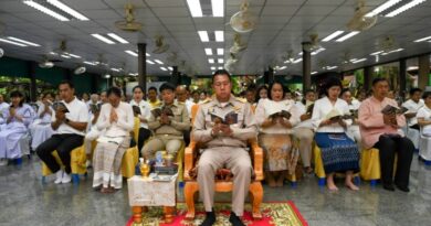 ผู้ว่าฯ ชลบุรีพาเข้าวัด วันธรรมสวนะ”สืบสานพระพุทธศาสนา ปลูกฝังคุณธรรมจริยธรรมและสร้างสังคมคุณธรรมอย่างยั่งยืน