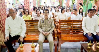 นครนายก – ผู้ว่าฯ พาแต่งกายผ้าไทย หิ้วปิ่นโตเข้าวัด ศรัทธาอิ่มบุญ เกื้อหนุนพระพุทธศาสนา รักษาสิ่งแวดล้อม” จังหวัดนครนายก ประจำปีงบประมาณ 2568 ครั้งที่ 9