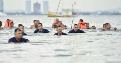 “ทหารเรือ” ทำงานเป็นทีม จะไม่มีน้องทหารคนไหนว่ายน้ำไปคนเดียว