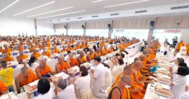 ปทุมธานี – วัดพระธรรมกายรวมใจชาวพุทธในพื้นที่เสี่ยงภัยถวายสังฆทาน 323 วัดชายแดนใต้