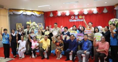 สมัชชาสุขภาพจังหวัดสิงห์บุรี จัดพิธีลงนามบันทึกข้อตกลง “ธรรมนูญสุขภาพเพื่อรองรับสังคมสูงวัย สิงห์สร้างสุข ลุกนั่งสบาย”