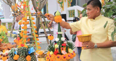 พิธีบวงสรวง “เบิกเนตร” สมเด็จพระเจ้าตากสินมหาราช พร้อมทำบุญอายุครบ 93 ปี นายวัฒนา อัศวเหม