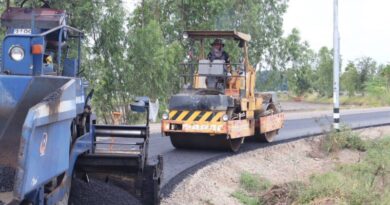 พิษณุโลก องค์การบริหารส่วนตำบลวังพิกุล ติดตามความคืบหน้าโครงการปรับปรุงถนนผิวจราจรลาดยางแบบแอสฟัลท์ติกคอนกรีต