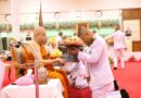 ปทุมธานี – ในหลวงพระราชทานน้ำสรง ผ้าไตร ถวาย พระราชวรเมธาจารย์ อายุวัฒนมงคล 61 ปี