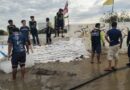 อ่างทอง – หวิดแตกแพปลาหน้าวัดกระแทกแบร์ริเออร์อย่างแรงจนเอียงหลังน้ำเจ้าพระยาแรงและเพิ่มสูงขึ้นอย่างต่อเนื่อง เทศบาลต้องเร่งเสริมบิ๊กแบ็กอย่างเร่งด่วน ด้านนายเมืองอ่างทอง เผยเฝ้าระวังเขื่อนเจ้าพระยา 2,700 ลบ.ม./วินาที