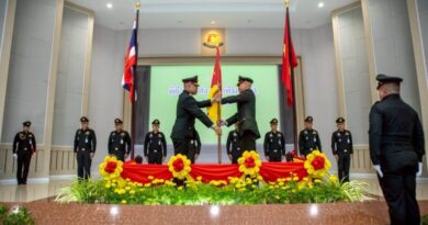 จังหวัดลพบุรี – ศูนย์การทหารปืนใหญ่รับส่งหน้าที่ผู้บัญชาการอย่างสมเกียรติ