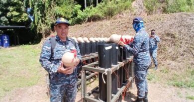 ชุมพร – ปฏิบัติการทดสอบยิงพลุปรับสภาพอากาศขึ้นสู่ท้องฟ้าแก้ไขปัญหาภัยแล้วให้กับพี่น้องประชาชนในพื้นที่