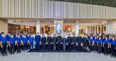 ปทุมธานี – ฟิวเจอร์พาร์คและสเปลล์จัดพิธีถวายความอาลัยและน้อมรำลึกในพระมหากรุณาธิคุณ สมเด็จพระพันปีหลวง