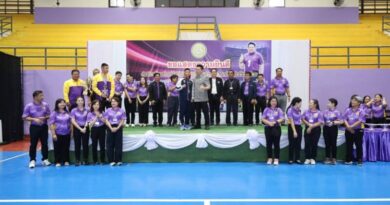 พิษณุโลก นายก อบจ.พิษณุโลก มอบรางวัลแก่นักกีฬา รร.กีฬา ที่เข้าร่วมการแข่งขันกีฬา สองแควเกมส์