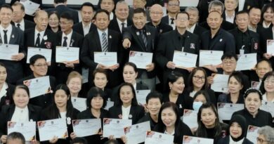 ชมรมผู้ไกล่เกลี่ย​ สำนักงานตำรวจแห่งชาติ โดย​ พ.ต.ท.ปรีชา​ อับดุลเลาห์​ ประธานชมรมฯ และคณะกรรมการชมรมฯ