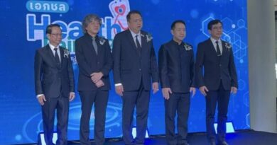 รองนายกรัฐมนตรี เปิดงาน “AIKCHOL Health Fair 2025” มหกรรมสุขภาพเพื่อคนชลบุรี