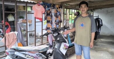 นครนายก – กล้องวงจรปิดจับภาพคนร้ายเข้ามาลักรถจักรยานยนต์ในบ้านหลบหนีไป